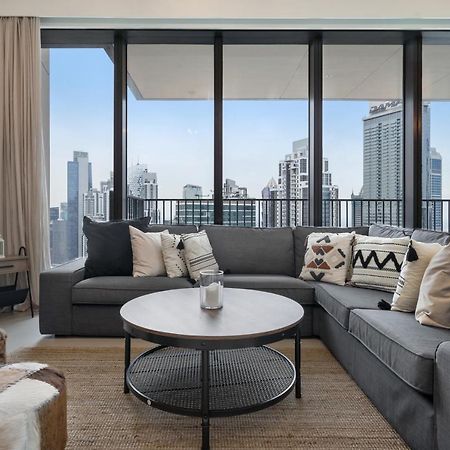 Breathtaking City Views From Dt Apt With Terrace Dubai Dış mekan fotoğraf