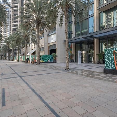 Breathtaking City Views From Dt Apt With Terrace Dubai Dış mekan fotoğraf
