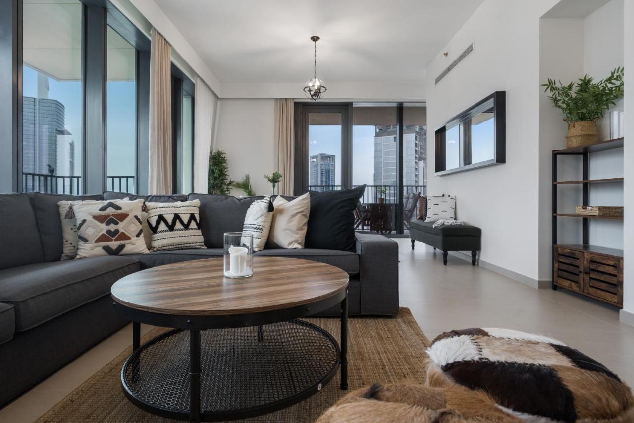 Breathtaking City Views From Dt Apt With Terrace Dubai Dış mekan fotoğraf
