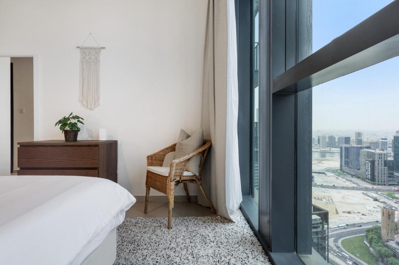 Breathtaking City Views From Dt Apt With Terrace Dubai Dış mekan fotoğraf