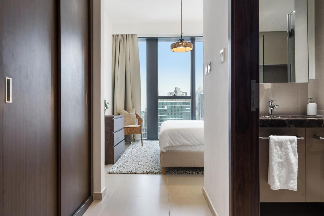 Breathtaking City Views From Dt Apt With Terrace Dubai Dış mekan fotoğraf