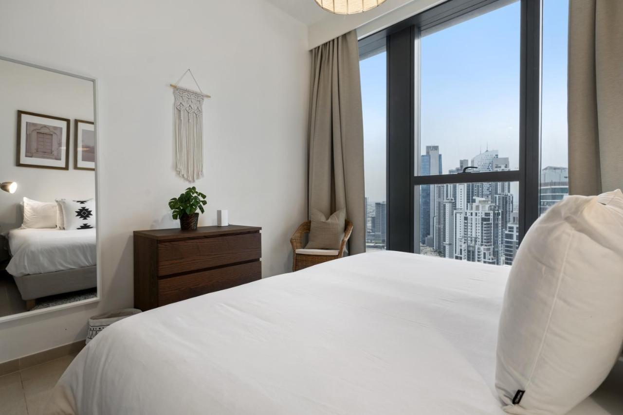 Breathtaking City Views From Dt Apt With Terrace Dubai Dış mekan fotoğraf
